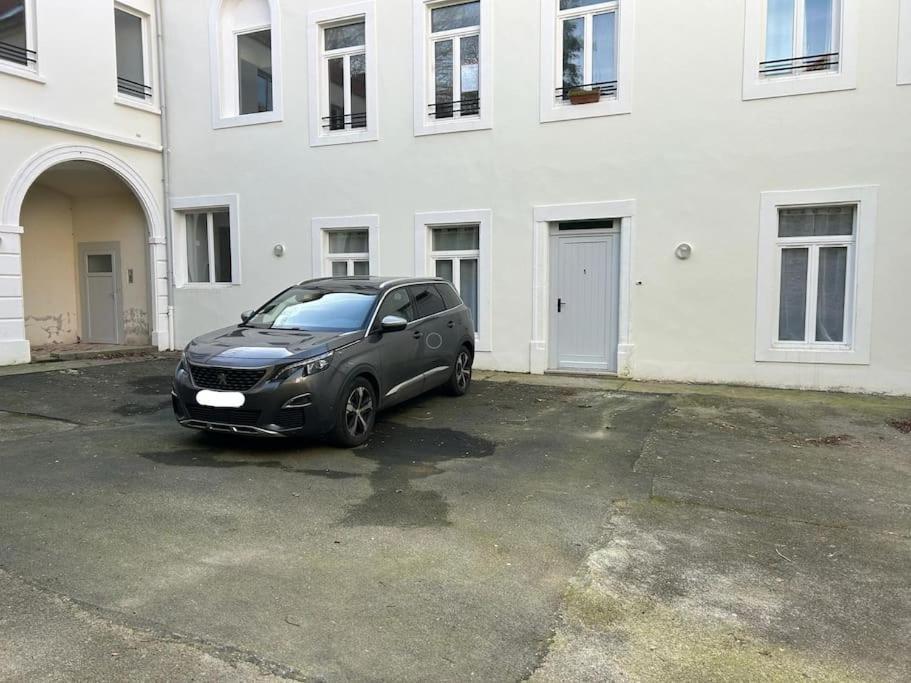 Aux Remparts De La Vieille Ville - 4P, Parking Boulogne-sur-Mer Esterno foto